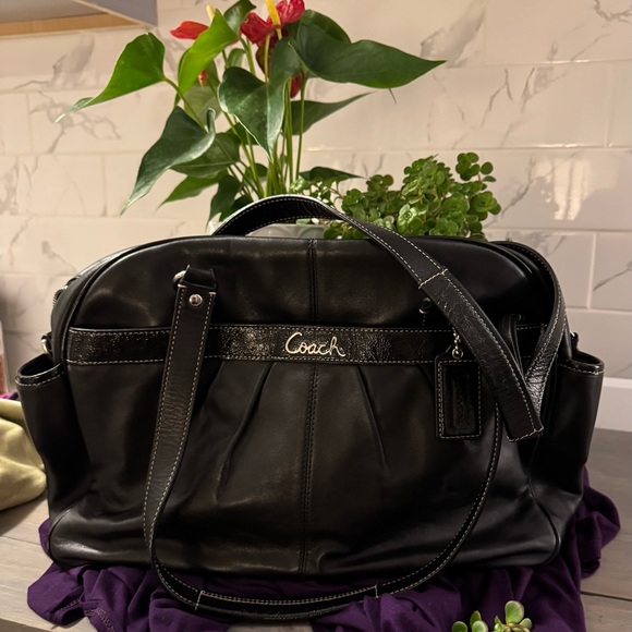 Coach Black Leather Shoulder Bag with Silver Details - Picture 1 of 4